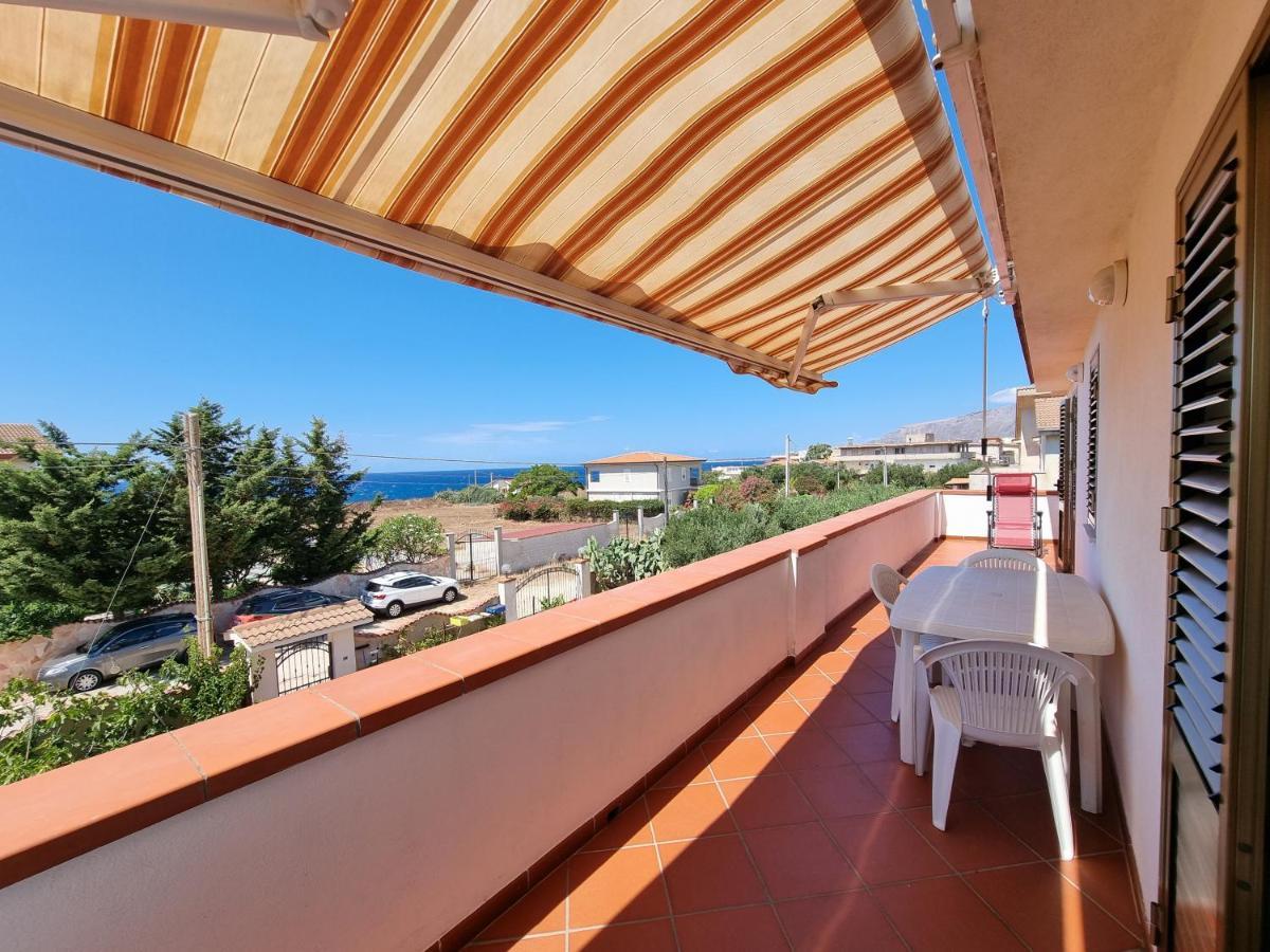 Villa Flora - With Sea View, 2 Minutes Walk To Beach Trappeto  Extérieur photo