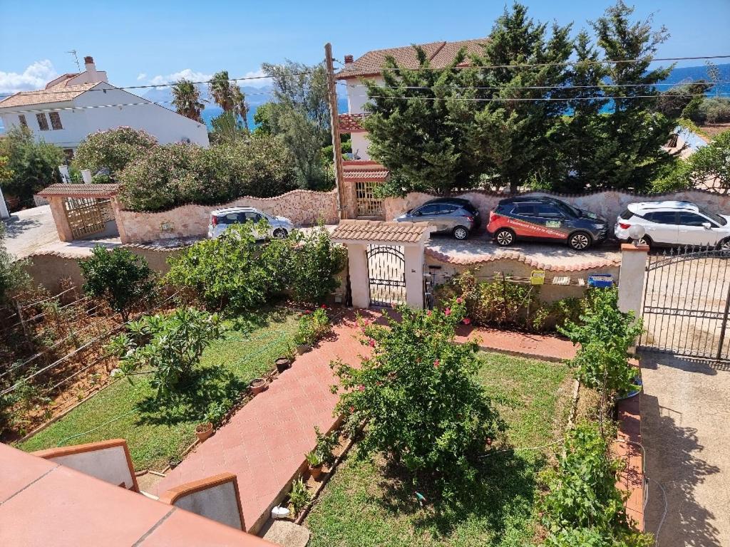 Villa Flora - With Sea View, 2 Minutes Walk To Beach Trappeto  Extérieur photo